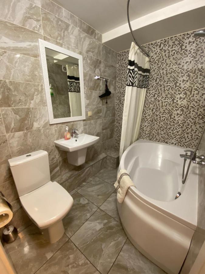 Apartment On Prospiekt Pobiedy 18 Kiev Luaran gambar