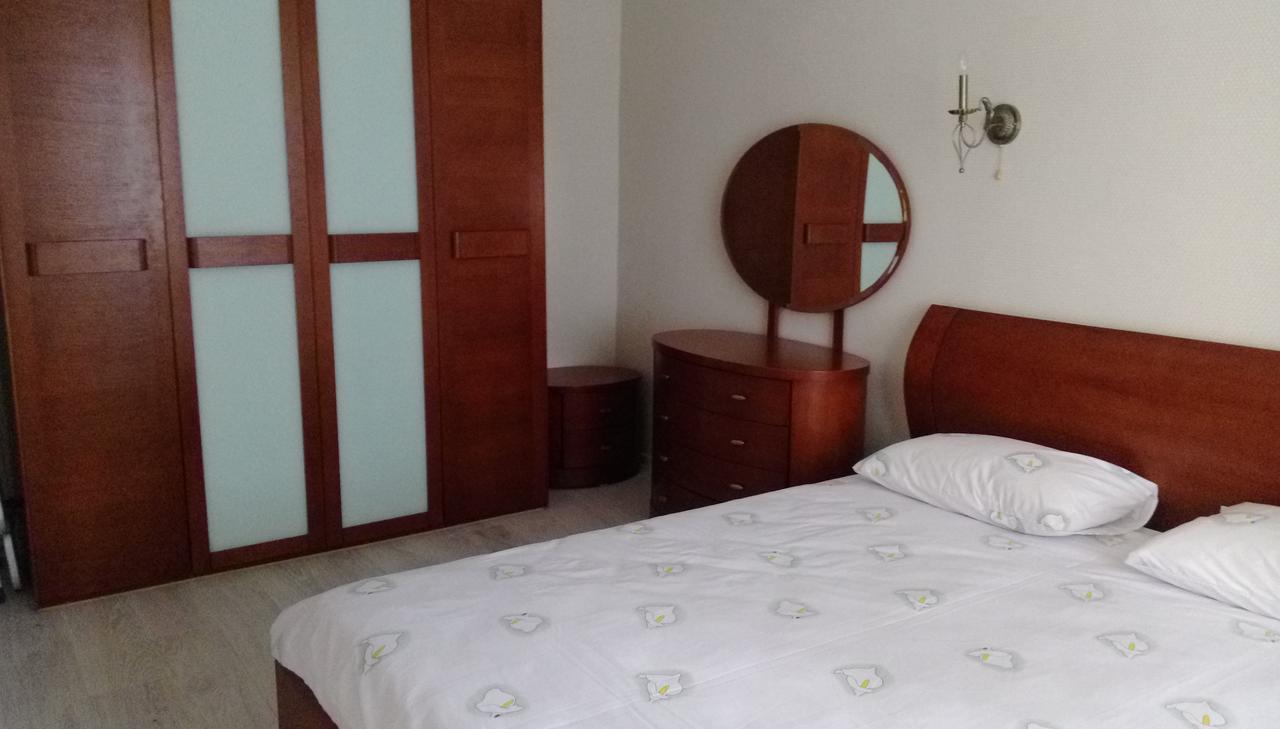 Apartment On Prospiekt Pobiedy 18 Kiev Luaran gambar